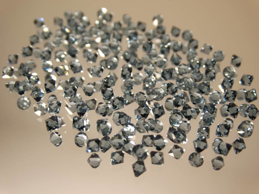 zirconia-686863