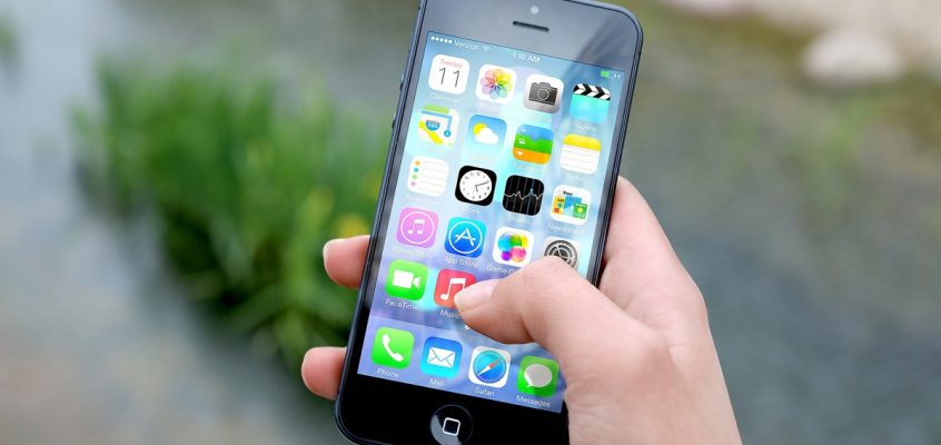 Apple iPhone