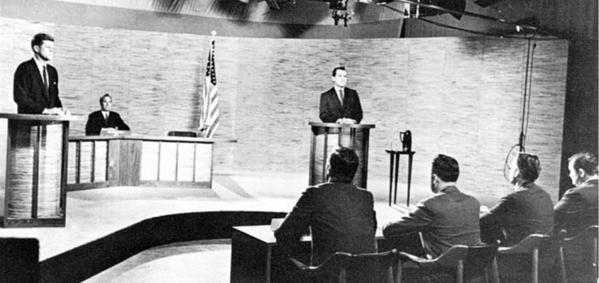 John F. Kennedy și Richard Nixon în prima dezbatere a candidaților prezidențiali televizați, 1960