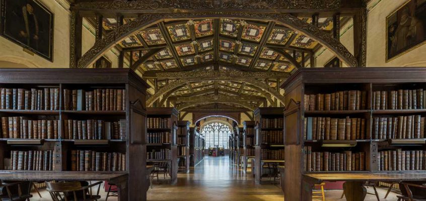 Duke Humfrey's Library, Oxford, England.