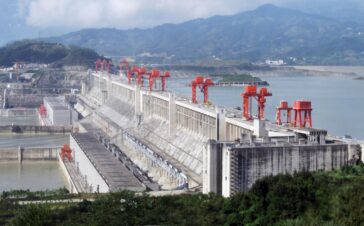Barajul celor Trei Chei, ridicat pe râul Yangtze