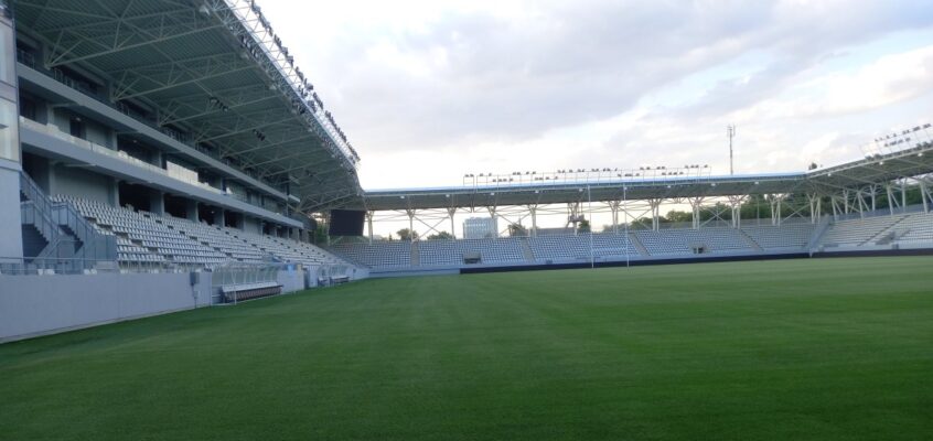 Stadionul Național de Rugby Arcul de Triumf.