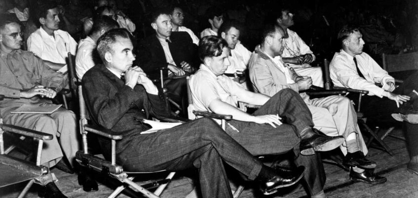 Oppenheimer în Laboratorul Los Alamos