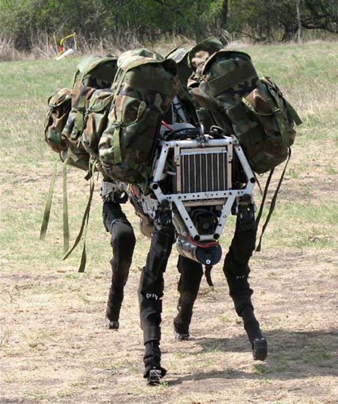 Robotul militar patrupedal Cheetah