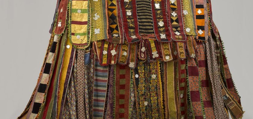 Costum de dans Yoruba Egungu