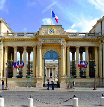 L’Assemblée nationale de France (Palais Bourbon, Paris)