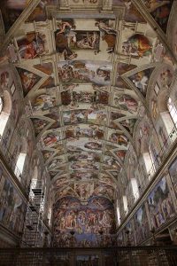 Tavanul Capelei Sixtine. Artist: Michelangelo