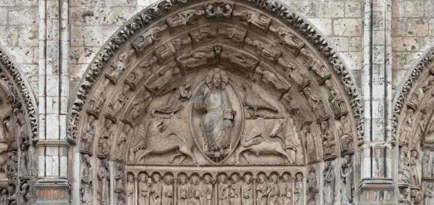 Timpanul central al portalului regal al Catedralei Chartres