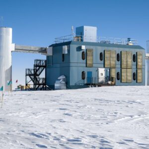 Observatorul de neutrini IceCube